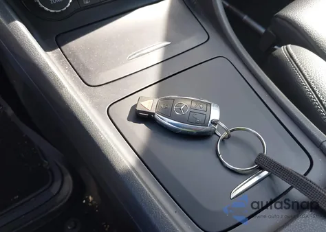 2016 Mercedes-Benz Gla 250 z USA, uszkodzony, nr VIN WDCTG4EB9GJ212212